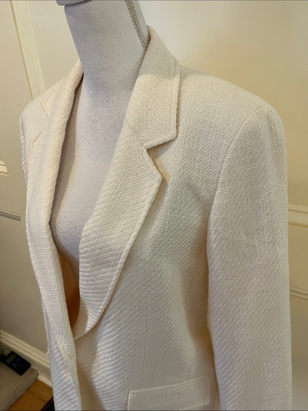 Bar III Cream Single-Button Textured Blazer - Picture 4 of 11